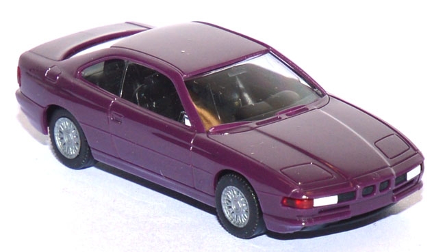 BMW 850i Coupé violett