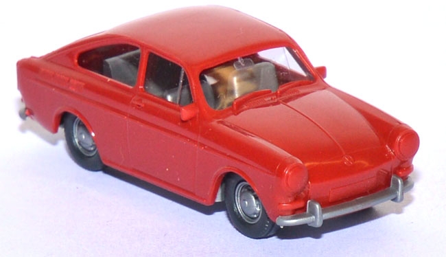 VW 1500 / 1600 Schrägheck rot