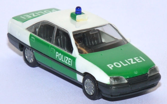 Opel Omega A Polizei grün