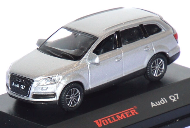 Audi Q7 SUV silber