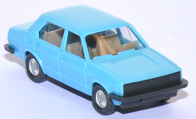 VW Jetta hellblau