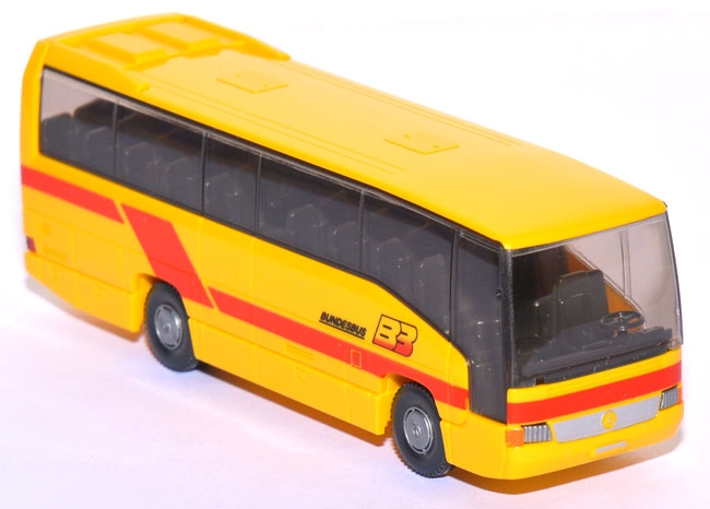 Mercedes-​​​Benz O 404 RH Reisebus Österreich zinkgelb