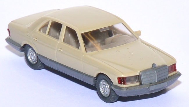 Mercedes-​​Benz 500 SE hellolivgrau