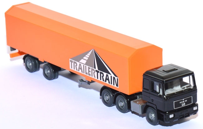 MAN F 90 HU-​PAC Sattelzug Trailertrain schwarz