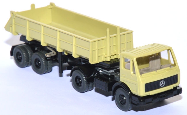 Mercedes-​​​​​Benz NG 1617 S Hinterkippersattelzug helllindgrün