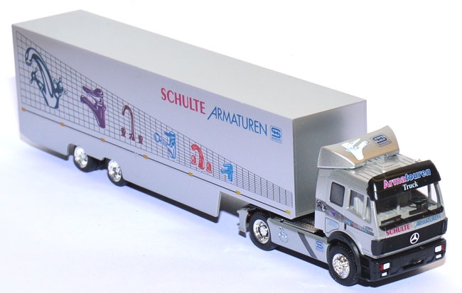 Mercedes-​Benz SK 1838 Koffersattelzug Schulte Armaturen
