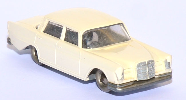 Mercedes-​Benz 220 S weiß