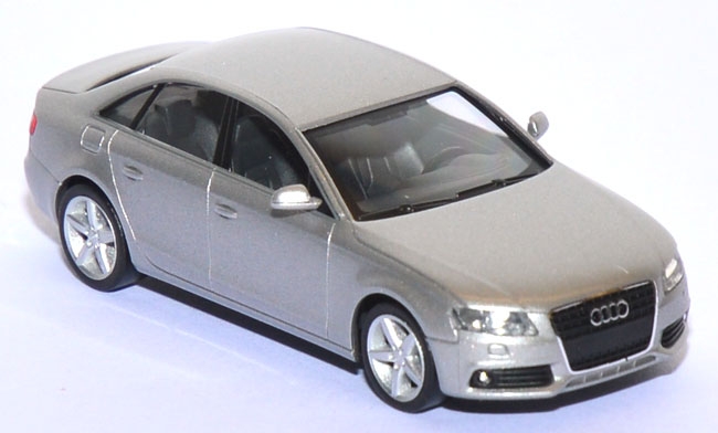 Audi A4 (B8) Limousine silbermetallic