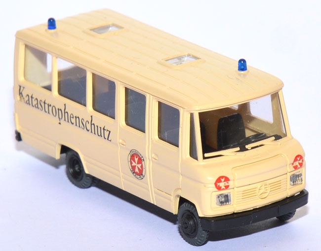 Mercedes-​​Benz L 508 D Bus Johanniter Katastrophenschutz creme