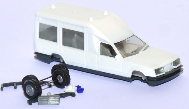 Mercedes-​​Benz Miesen Bonna 124 L KTW Bausatz weiß