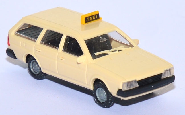 VW Passat Variant Taxi beige