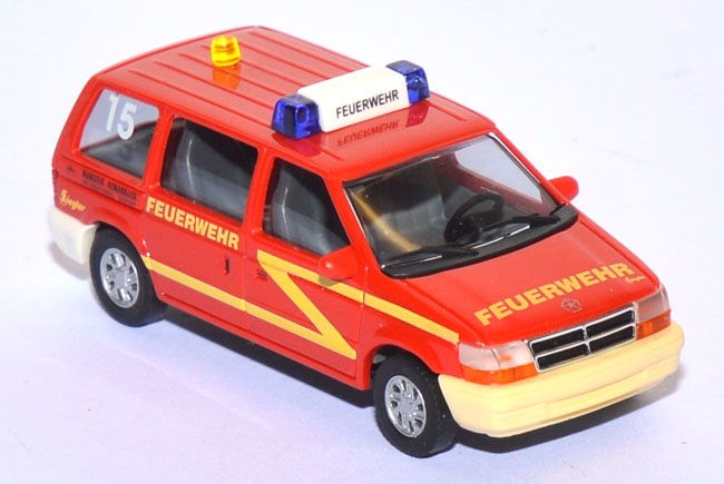 Chrysler Voyager Flughafen-​Feuerwehr Münster/Osnabrück rot 44618