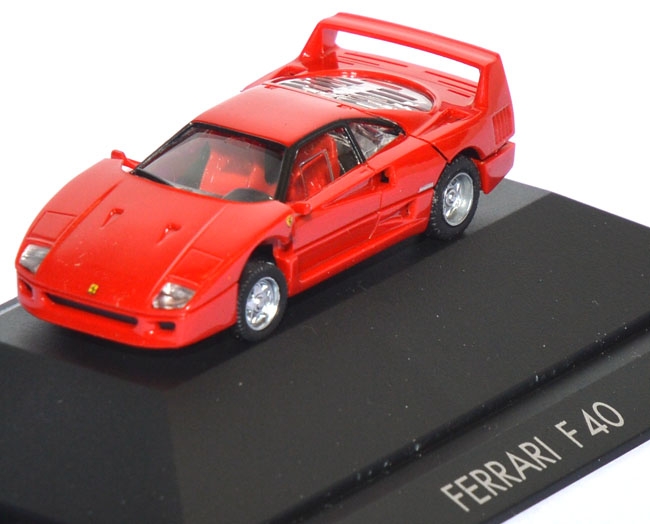 Ferrari F40 rot