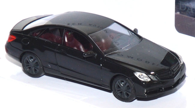 Mercedes-​​Benz E-​Klasse Coupé Black Edition 41659