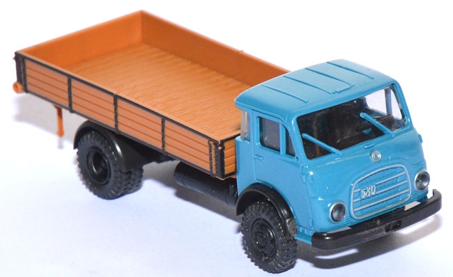 Steyr 680 Pritschen-​​LKW