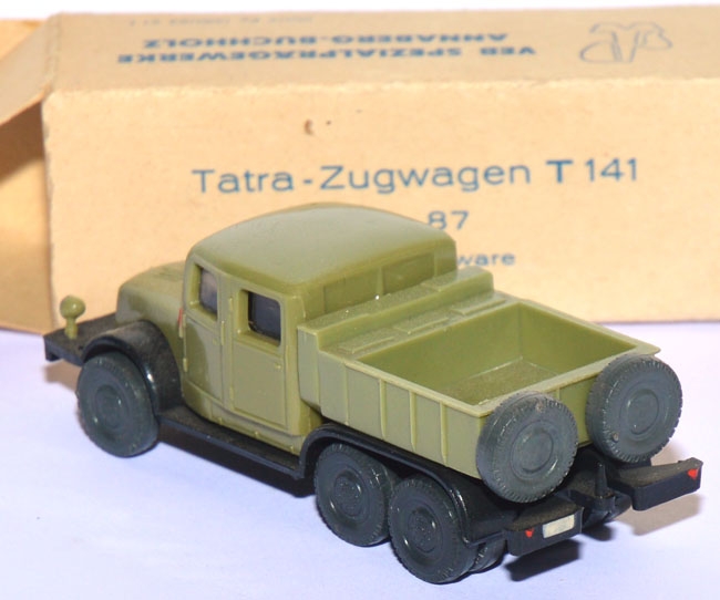 Tatra T 141 Schwerlastzugmaschine 6x6 olivgelb