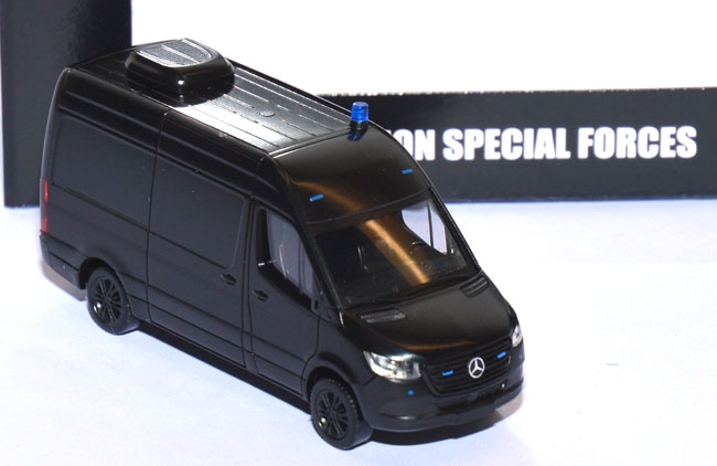 Mercedes-​Benz Sprinter ´18 Bus SEK GSG9 Special Forces schwarzmetallic