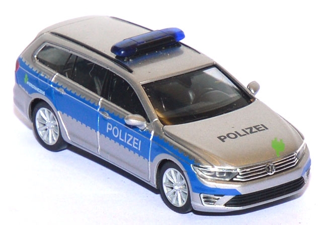 VW Passat Variant GTE Hybrid Polizei Hamburg blau