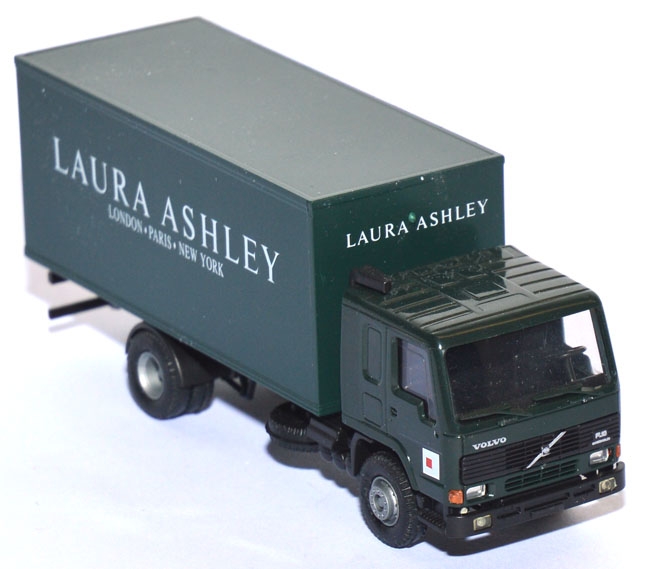 Volvo FL 10 Koffer-​LKW Laura Ashley dunkelgrün