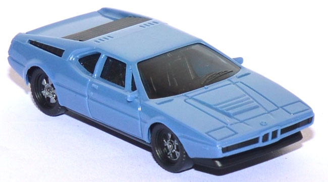 BMW M1 blau