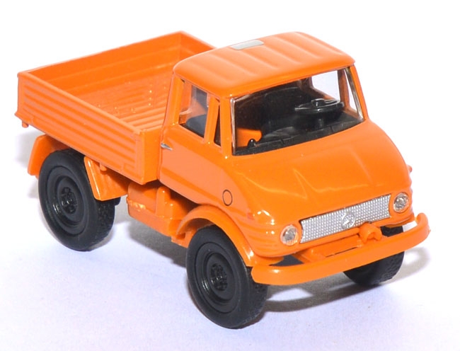 Mercedes-Benz Unimog U 406 orange