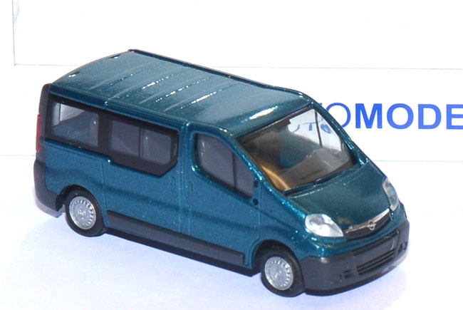 Opel Vivaro Kombi / Bus blaumetallic