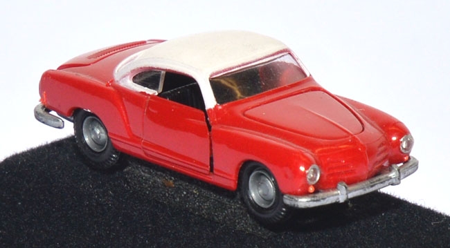 VW Kar­mann Ghia Coupé rot