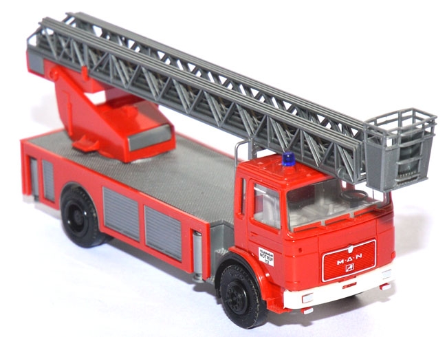 MAN F8 DLK 23/12 Drehleiter DLK Feuerwehr rot