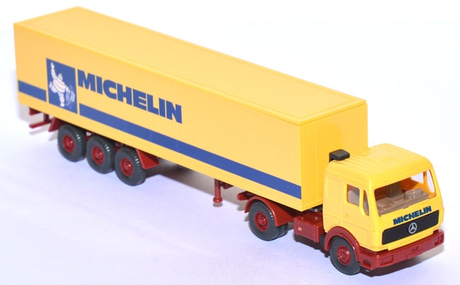 Mercedes-​​Benz NG 1626 Koffersattelzug Michelin