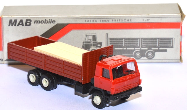 Tatra 815/0 Pritschen-​​​​LKW 6x6 rot