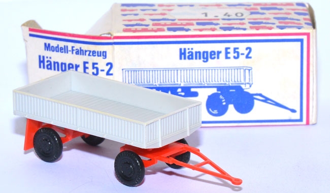 Pritschen-​​​​​​​​​​LKW-​Anhänger E 5-2 2achsig lichtgrau