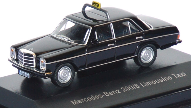 Mercedes-Benz 200/8 Limousine Taxi schwarz