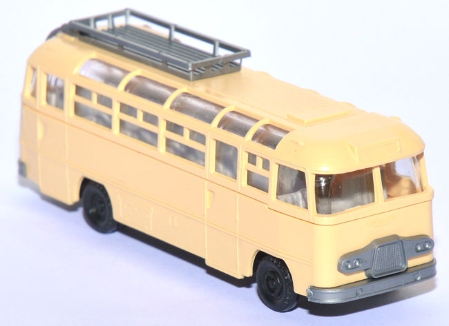 Ikarus 31 Reisebus beige