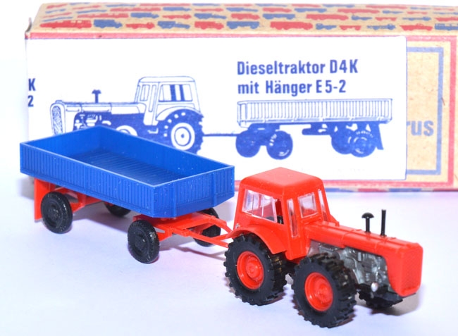 Dieseltraktor D4K mit Hänger E 5-2 rot