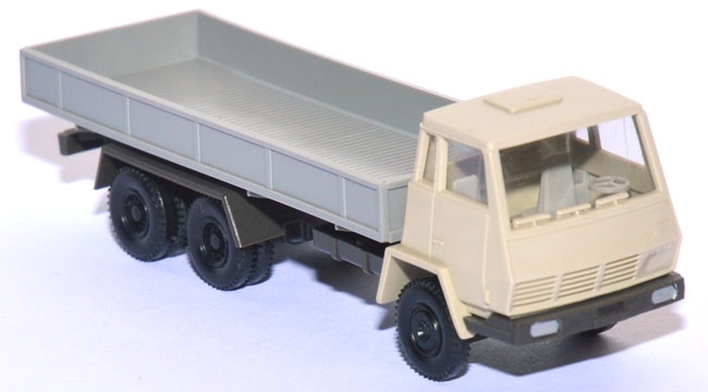 Steyr 1490 Pritschen-​LKW graubeige