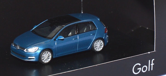 VW Golf 7 4türig pacificblaumetallic