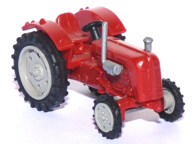 Traktor Famulus rot