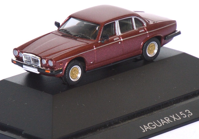 Jaguar XJ 12 5,3 bordeauxrotmetallic