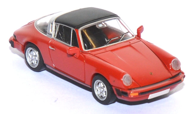 Porsche 911 Targa geschlossen rot