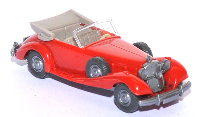 Mercedes-​​​​Benz 540 K Cabriolet rot