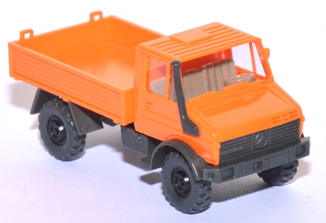 Mercedes-​​​​​​​Benz Unimog U 1700 L rotorange