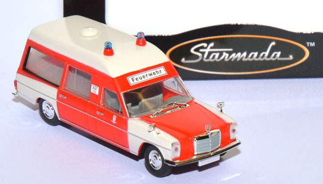 Mercedes-​​​Benz 220/8 KTW Feuerwehr Hamburg