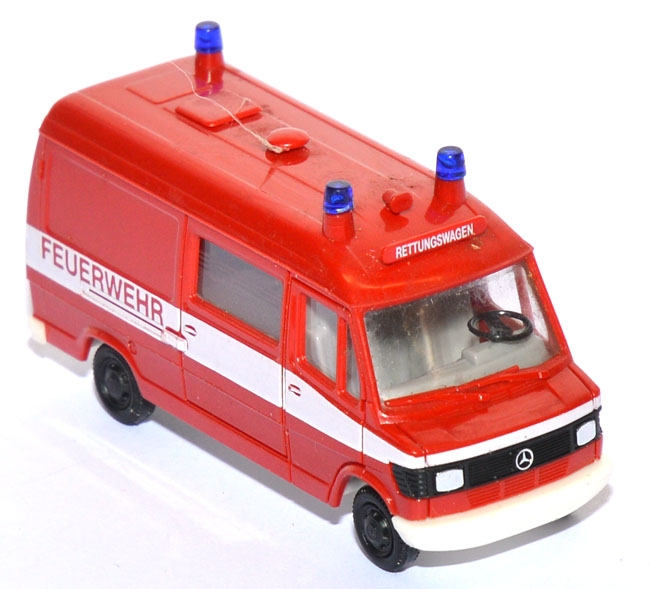 Mercedes-​​Benz 207 D RTW Feuerwehr