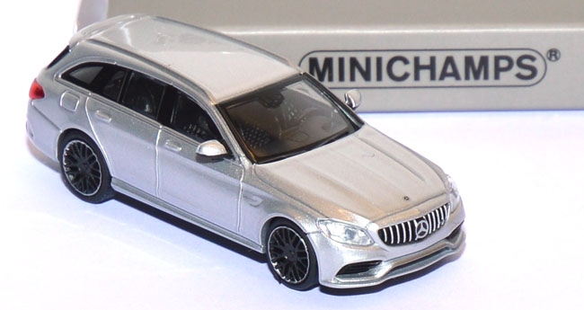 Mercedes-Benz AMG C63 silber