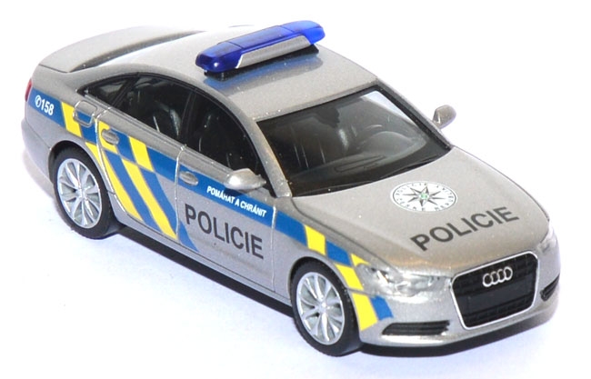 Audi A6 Limousine Policie Polizei Prag