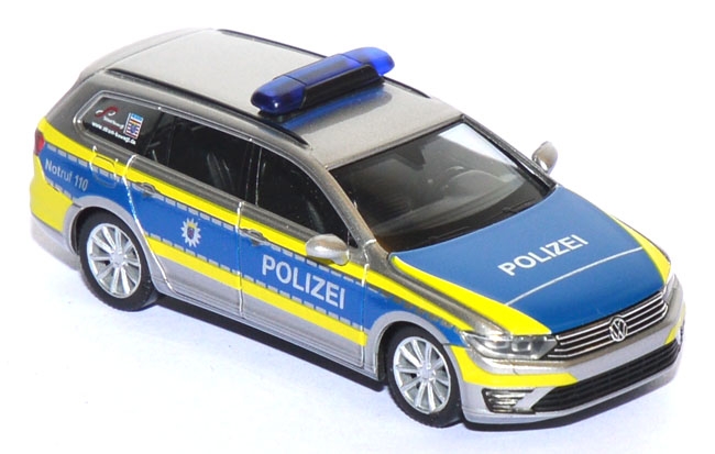 VW Passat Variant GTE Polizei Hessen