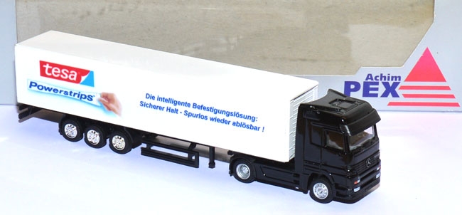 Mercedes-Benz Actros Koffersattelzug Tesa Powerstrips