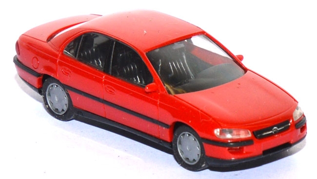 Opel Omega B Limousine CD magmarot
