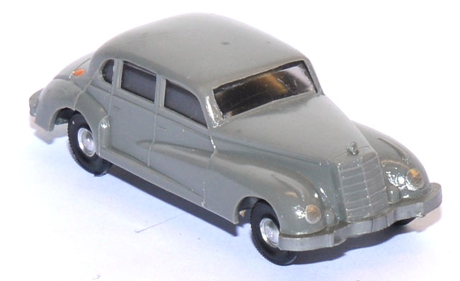 Mercedes-​​Benz 300 grau