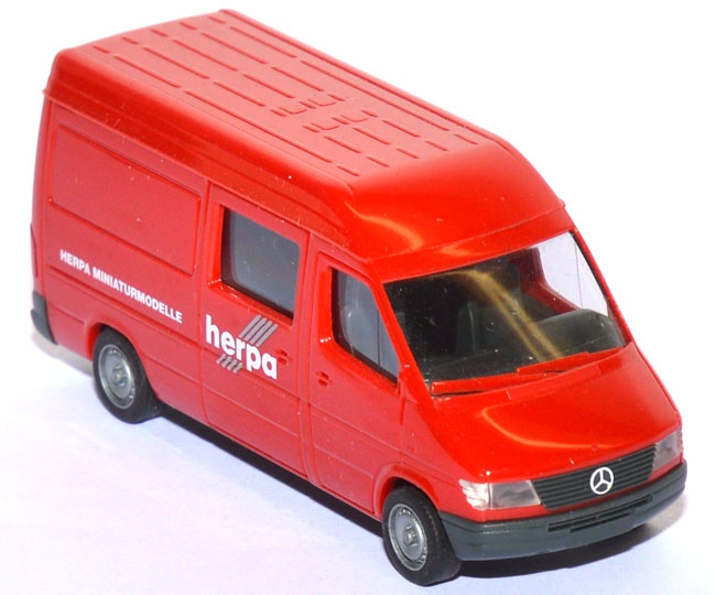 Mercedes-Benz T1N Sprinter HD Herpa